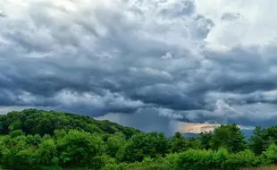 Langit Boyolali Mendung Hampir Sepanjang Hari, Cek Prakiraan Cuaca Sabtu 25 Mei