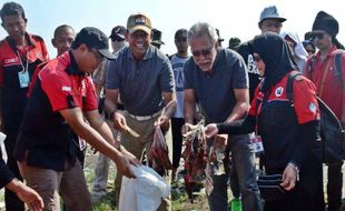 Iwan Fals, Cuaca Panas dan Konsistensi Menanam Sejuta Pohon