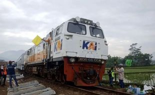 2 Kereta Adu Banteng di Bandung, Pengamat Menduga Penyebabnya Human Factor