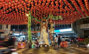 Perkuat Kebhinekaan di Solo, Lampion Shio Naga Mejeng Saat Imlek