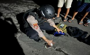 Polisi Bubarkan Pesta Miras 10 ABG di TPU Bonoloyo Solo 