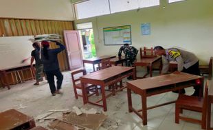 Plafon SDN di Bantul Roboh, Tiga Siswa Terluka Tertimpa Reruntuhan