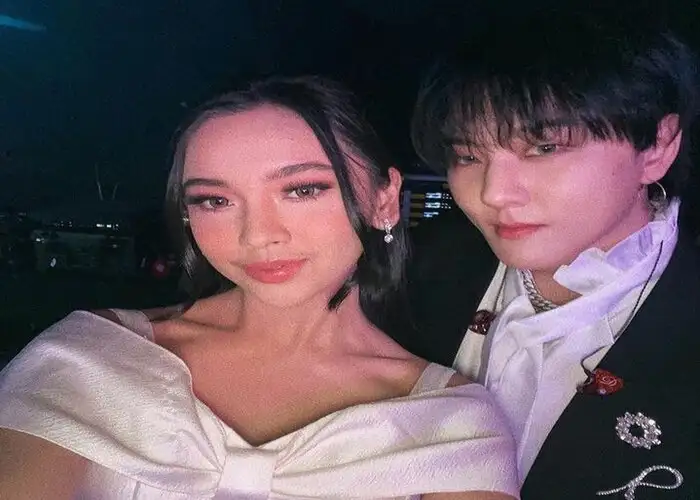 Erkaklar eshaklarini yalagan ayollar ishtirokidagi porno