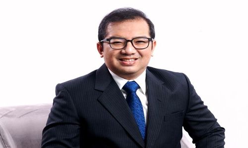 Direktur Keuangan dan Perencanaan Strategis Pegadaian Raih Best CFO Award 2024