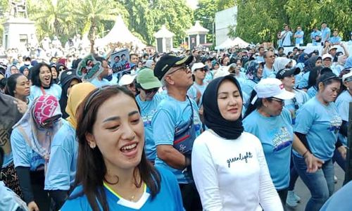 10.000 Orang Jalan Sehat & Senam Gemoy Prabowo-Gibran di Plaza Manahan Solo