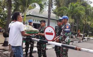 Dukung Kampanye Tanpa Knalpot Brong, Warga Kirim Tumpeng ke Yonif 408 Boyolali