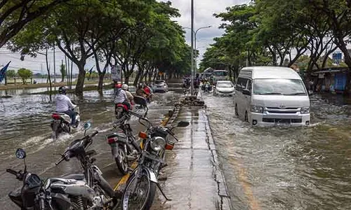 Banjir Mulai Surut, Jalan Pantura Demak-Kudus Kembali Dibuka