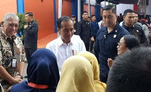 Dikritik Akademisi UGM, UII, hingga UI, Jokowi Bilang Begini