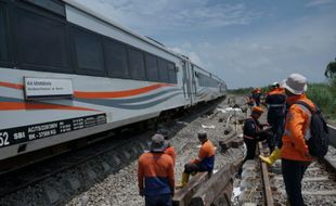 Jalur KA Tergenang Banjir di Grobogan Bisa Dilintasi Kereta Kecepatan Terbatas