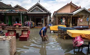 Genangan Berangsur Surut, Warga Korban Banjir di Demak Mulai Kembali ke Rumah