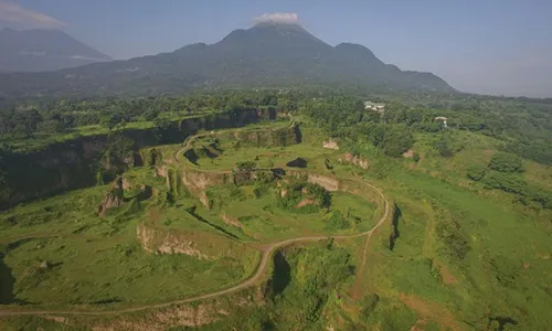 Indahnya Panorama Lembah Diyeng Pasuruan, Wisata Alternatif di Bekas Tambang