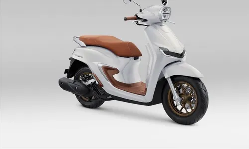 Baru, New Honda Stylo Skutik Premium Fashionable Bermesin 160 Cc