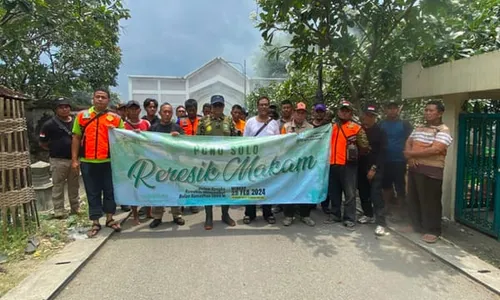 Jelang Ramadan, PCNU Solo Bersihkan 5 Tempat Permakaman Umum