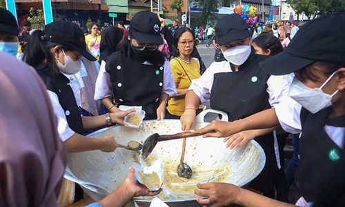 Jangan Terlewat! Ada 15.000 Takir Jenang Gratis Dibagikan di Festival Jenang