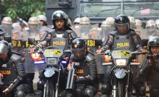 Polres Karanganyar Gelar Simulasi Potensi Kerusuhan Saat Pemilu