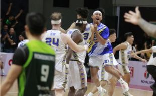 Buzzer Beater Antar Satya Wacana Merasakan Kemenangan Pertama