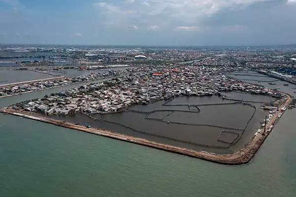 Proyek Tanggul Laut di Pantura Jawa Butuh Biaya Rp1.297 Triliun