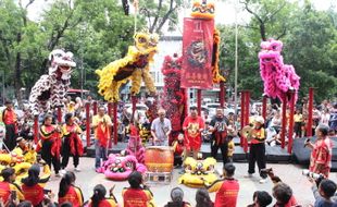 Atraksi Barongsai dan Liong Meriahkan Tahun Baru Imlek di SGM 