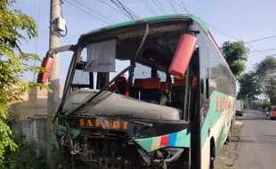 Kecelakaan Bus Vs Pikap di Jalan Solo-Semarang Ampel Boyolali, 1 Meninggal