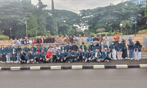 Ikut Barisan Kecewa Jokowi, Sejumlah Guru Besar Undip Semarang 'Turun Gunung'