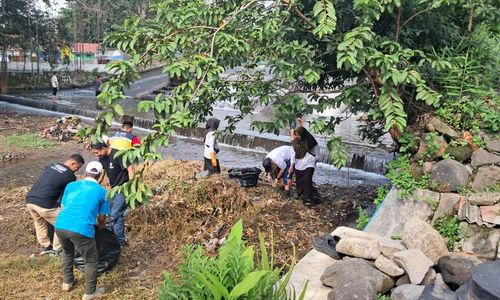 Hari Peduli Sampah, Ratusan Orang Bersih-bersih di 4 Lokasi Pengging Boyolali