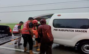 Motor dan Mobil Terlibat Kecelakaan, Pengendara Motor Asal Sragen Meninggal