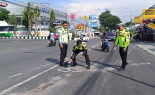 Korban Meninggal Kecelakaan Angkot vs Mobil di Salatiga Bertambah Jadi 2 Orang