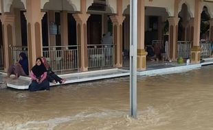 BPBD: 8.170 Warga Demak Mengungsi akibat Banjir di 30 Desa 7 Kecamatan