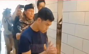 Yudha Arfandi Sempat Tidak Akui Adegan Cek Lokasi Kamera CCTV di Kolam Renang