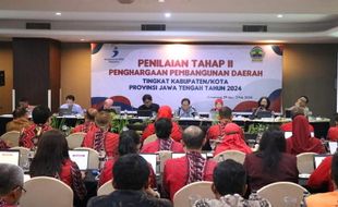 Dicecar Pertanyaan Ihwal Kemiskinan, Bupati Sragen Optimistis Masuk 3 Besar PPD