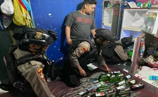 Warga Mangkubumen Ditangkap Tim Sparta Solo Gegara Jual Miras