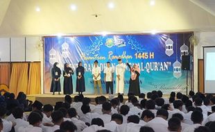 SMA Batik 1 Solo Menggelar Pesantren Ramadhan