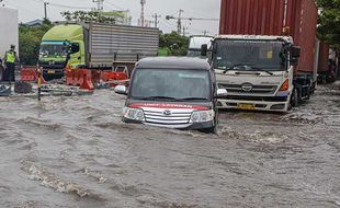 Gegara Banjir, Semarang jadi Trending di Medsos