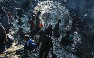 Sadranan Makam di Sendang Pucung Gede Semarang, Tradisi Warga Sambut Ramadan