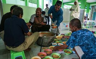 Bubur India, Menu Khas Buka Puasa di Masjid Pekojan Semarang saat Ramadan