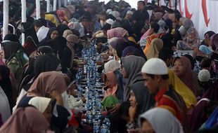 Kemeriahan Iftar dan Festival Ramadan di Masjid Sheikh Zayed Solo