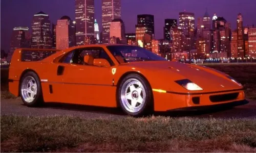 Hilang Dicuri 20 Tahun, Mobil Ferrari F40 Kembali kepada Pemiliknya