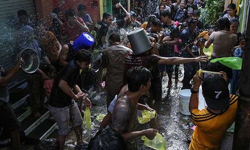 Keseruan Gebyuran Bustaman, Tradisi Warga Semarang Sambut Ramadan