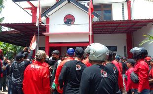 Tak Ditemui Pengurus DPC PDIP Sukoharjo, Kader dan Simpatisan yang Demo Kecewa