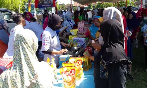 Bazar Pangan Murah di TMMD Desa Pranan Sukoharjo Diserbu Emak-emak