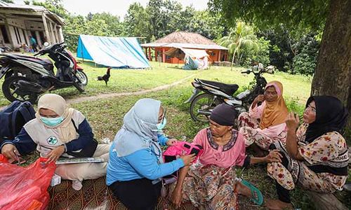 Layanan Kesehatan Keliling bagi Korban Gempa di Pulau Bawean Gresik