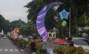 Sambut Ramadan, Jl Jensud Solo Mulai Dihias Ornamen Islami Karya Siswa SMP