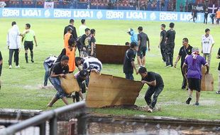 Stadion Brawijaya Kediri Tergenang Air, Laga Persik Vs Rans Sempat Dihentikan