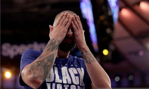 Lempar Bola ke Tribune, Guard Pistons Evan Fournier Ken Denda Rp393,2 Juta