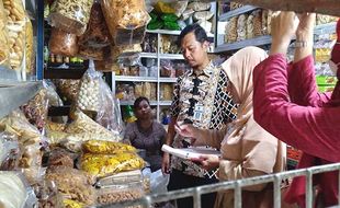 Jelang Lebaran, Tim Gabungan Pemkot Solo Gelar Sidak Makanan di Sejumlah Lokasi