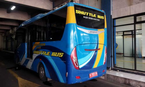 Pengguna Shuttle Bus Masjid Sheikh Zayed Menurun, Ini Penyebabnya