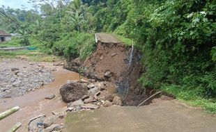 Dampak Banjir Bandang, 299 Keluarga di Tengaran Semarang Kesulitan Air Bersih