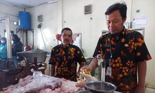 Pastikan Daging Layak Dikonsumsi, DKPP Klaten Gencarkan Operasi ke Pasar