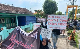 Warga Tlogorandu Klaten Demo Tuntut Perangkat Desa Terjerat Pencurian Dipecat