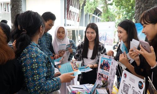 Dolan UKSW, Mengenal Kampus dan Belajar Entrepreneurship